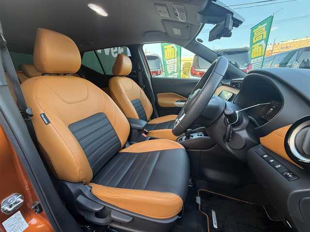 日産 キックス X ツートーンインテリアED 千葉県 2020(令2)年 2.6万km プレミアムホライズンオレンジ/ピュアブラック 2トーン メーカーオプションナビ/(フルセグTV/CD/DVD/Bluetooth)/ワンオーナー/全方位カメラ/レーダークルーズコントロール/インナービューモニター/エマージェンシーブレーキ/ステアリングスイッチ/ステアリングヒーター/前席シートヒーター/レザーシート/ETC/ルーフレール/前後コーナーセンサー/レーンキープアシスト/横滑り防止装置/純正フロアマット/純正アルミホイール/オートライト/スマートキー/プッシュエンジンスタート