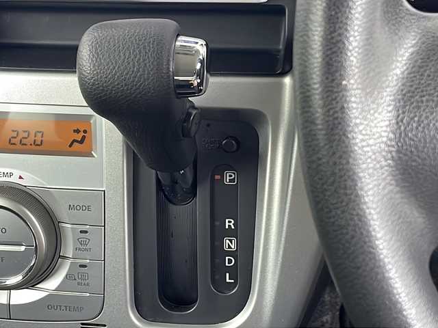 スズキ ハスラー G 埼玉県 2017(平29)年 1.8万km クールカーキPM 社外ナビ　MDV-D404BT/(Bluetooth/CD/DVD/USB/AM/FM)/地デジワンセグ/バックカメラ/ETC/運転席・助手席シートヒーター/衝突軽減ブレーキ/アイドリングストップ/プッシュスタート/シガーソケット/ダブルエアバッグ/純正ドアバイザー/社外フロアマット
