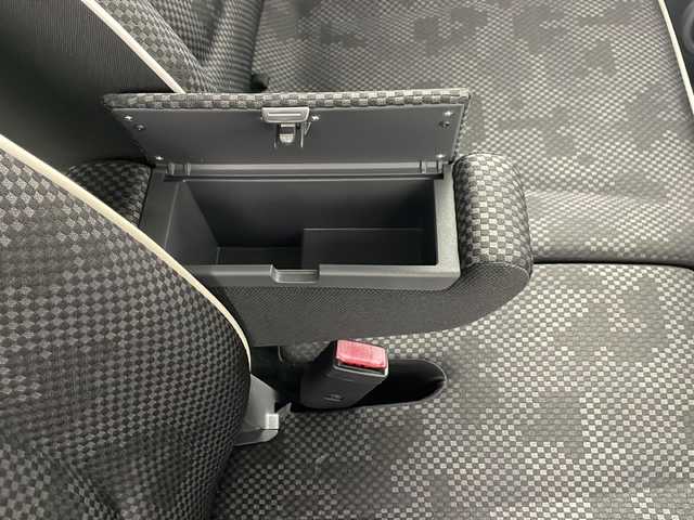 スズキ ハスラー G 埼玉県 2017(平29)年 1.8万km クールカーキPM 社外ナビ　MDV-D404BT/(Bluetooth/CD/DVD/USB/AM/FM)/地デジワンセグ/バックカメラ/ETC/運転席・助手席シートヒーター/衝突軽減ブレーキ/アイドリングストップ/プッシュスタート/シガーソケット/ダブルエアバッグ/純正ドアバイザー/社外フロアマット