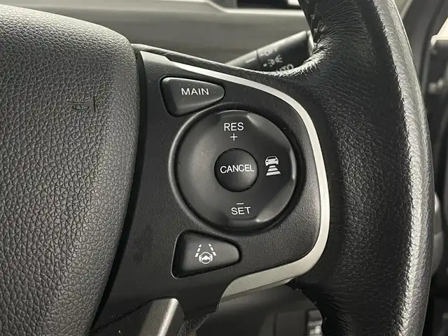 ホンダ フリード＋ G ホンダセンシング 埼玉県 2016(平28)年 12.2万km ルナシルバーM 純正ナビ 両側電動スライドドア バックカメラ LEDヘッドライト ETC　前後ドライブレコーダー　追従走行　寒冷地仕様　フルフラット　ウォークスルー　ハーフレザーシート　フルセグ　衝突被害軽減