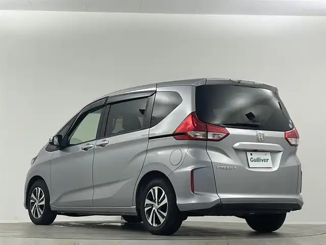 ホンダ フリード＋ G ホンダセンシング 埼玉県 2016(平28)年 12.2万km ルナシルバーM 純正ナビ 両側電動スライドドア バックカメラ LEDヘッドライト ETC　前後ドライブレコーダー　追従走行　寒冷地仕様　フルフラット　ウォークスルー　ハーフレザーシート　フルセグ　衝突被害軽減