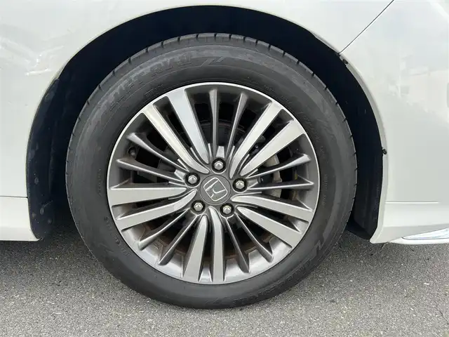 ホンダ オデッセイ アブソルート・EXホンダセンジング 静岡県 2019(平31)年 8万km プラチナホワイトパール 純正9インチナビ/フルセグTV/ETC2.0/全周囲モニター/フリップダウンモニター/ハーフレザーシート/パワーシート/シートヒーターD＋N/LEDヘッドライト/ホンダセンシング/デュアルエアコン/本革巻きステアリング/純正17AW