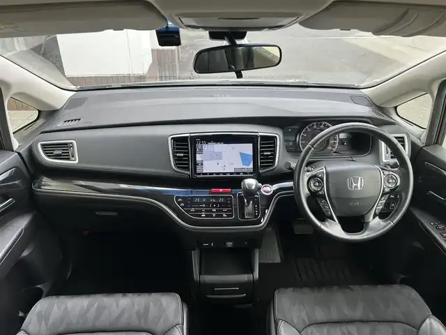 ホンダ オデッセイ アブソルート・EXホンダセンジング 静岡県 2019(平31)年 8万km プラチナホワイトパール 純正9インチナビ/フルセグTV/ETC2.0/全周囲モニター/フリップダウンモニター/ハーフレザーシート/パワーシート/シートヒーターD＋N/LEDヘッドライト/ホンダセンシング/デュアルエアコン/本革巻きステアリング/純正17AW