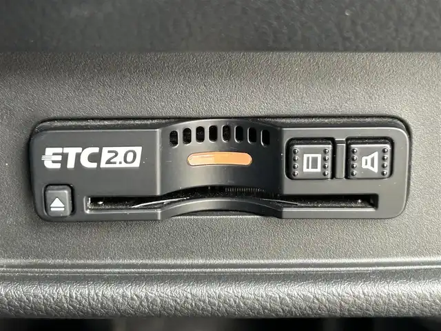 ホンダ オデッセイ アブソルート・EXホンダセンジング 静岡県 2019(平31)年 8万km プラチナホワイトパール 純正9インチナビ/フルセグTV/ETC2.0/全周囲モニター/フリップダウンモニター/ハーフレザーシート/パワーシート/シートヒーターD＋N/LEDヘッドライト/ホンダセンシング/デュアルエアコン/本革巻きステアリング/純正17AW