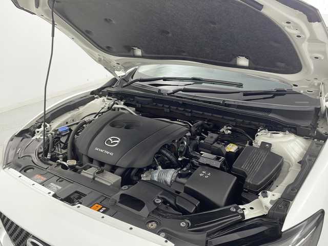 マツダ マツダ６セダン 20S 宮城県 2020(令2)年 8万km スノーフレイクホワイトパールマイカ 禁煙車/i-ACTIVSENSE/・スマートシティブレーキサポート/・ブラインドスポットモニター/・車線逸脱警報システム/・交通標識認識システム/マツダコネクトナビ/・BT/SD/USB/AUX/バックカメラ/フルセグTV/ETC/革巻ステアリング/ステアリングスイッチ/パドルシフト/LEDヘッドライト/電動パーキングブレーキ/AUTOHOLD/プッシュスタート/スマートキー/横滑り防止装置/純正17インチアルミホイール/純正フロアマット