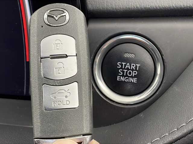 マツダ マツダ６セダン 20S 宮城県 2020(令2)年 8万km スノーフレイクホワイトパールマイカ 禁煙車/i-ACTIVSENSE/・スマートシティブレーキサポート/・ブラインドスポットモニター/・車線逸脱警報システム/・交通標識認識システム/マツダコネクトナビ/・BT/SD/USB/AUX/バックカメラ/フルセグTV/ETC/革巻ステアリング/ステアリングスイッチ/パドルシフト/LEDヘッドライト/電動パーキングブレーキ/AUTOHOLD/プッシュスタート/スマートキー/横滑り防止装置/純正17インチアルミホイール/純正フロアマット