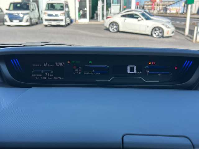 ホンダ フリード ハイブリット G ホンダセンシング 茨城県 2019(平31)年 6.7万km プレミアムスパークルブラックパール ALPINEナビ/後席フリップダウンモニター/(地デジTV・CD・DVD・BT・ラジオ再生)/両側パワースライドドア/レーダークルーズコントロール/レーンアシスト/衝突軽減ブレーキ/コーナーセンサー/ハーフレザーシート/バックカメラ/ETC/純正15inアルミホイール/純正フロアマット/スマートキー/取扱説明書/保証書