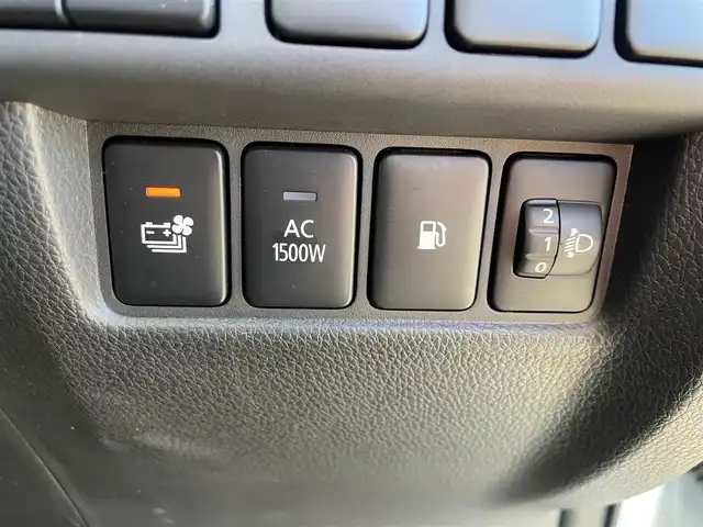 三菱 エクリプス クロス ＰＨＥＶ P 富山県 2020(令2)年 3.1万km ホワイトダイヤモンド アラウンドビューモニター/純正ナビ/フルセグTV/Bluetooth/運転席シートヒーター/助手席シートヒーター/ステアリングヒーター/寒冷地仕様/ハーフレザーシート/ビルトインETC/AC1500W電源/スマートキー×２/レーダークルーズコントロール/ブラインドスポットモニター/ヘッドアップディスプレイ/LEDオートライト/ＬＥＤフォグライト/ルーフレール/ラリーアートフラップ