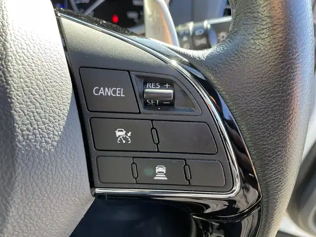 三菱 エクリプス クロス ＰＨＥＶ P 富山県 2020(令2)年 3.1万km ホワイトダイヤモンド アラウンドビューモニター/純正ナビ/フルセグTV/Bluetooth/運転席シートヒーター/助手席シートヒーター/ステアリングヒーター/寒冷地仕様/ハーフレザーシート/ビルトインETC/AC1500W電源/スマートキー×２/レーダークルーズコントロール/ブラインドスポットモニター/ヘッドアップディスプレイ/LEDオートライト/ＬＥＤフォグライト/ルーフレール/ラリーアートフラップ