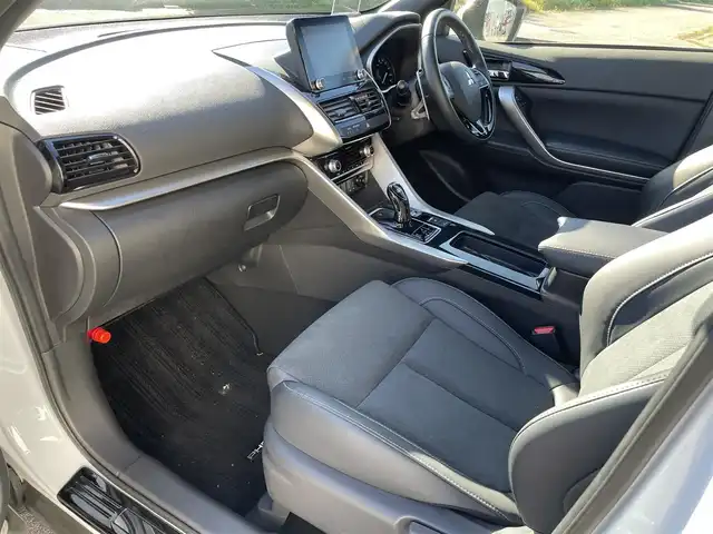 三菱 エクリプス クロス ＰＨＥＶ P 富山県 2020(令2)年 3.1万km ホワイトダイヤモンド アラウンドビューモニター/純正ナビ/フルセグTV/Bluetooth/運転席シートヒーター/助手席シートヒーター/ステアリングヒーター/寒冷地仕様/ハーフレザーシート/ビルトインETC/AC1500W電源/スマートキー×２/レーダークルーズコントロール/ブラインドスポットモニター/ヘッドアップディスプレイ/LEDオートライト/ＬＥＤフォグライト/ルーフレール/ラリーアートフラップ