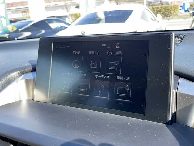 レクサス ＮＸ 300h バージョンL 佐賀県 2015(平27)年 8.2万km グラファイトブラックガラスフレーク エンジンスタートボタン/保証書/取扱説明書/記録簿/MTモード付AT/スマートキー/スペアキー有/クルーズコントロール/Bluetooth接続/CD再生/USB入力端子/ビルトインETC/バックカメラ/サイドカメラ/SD/AUX/フルセグテレビ/純正SDナビ/DVD再生/Blu-ray再生/サンルーフ/電動リアゲート/純正フロアマット/全席パワーシート/前席シートヒーター/前席エアシート/純正アルミホイール/ABS/横滑り防止装置/前後コーナーセンサー/盗難防止装置/オートライト/LEDライト/ステアリングスイッチ/ステアリングヒーター/パドルシフト/ブレーキホールド/シートメモリ