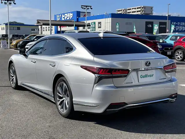 レクサス ＬＳ 500h 長崎県 2019(令1)年 4.1万km ソニックシルバー 純正メーカーナビ/CD/DVD/BT/USB/フルセグTV/全方位カメラ/黒本革シート/前席パワーシート/前席メモリーシート/前席シートヒーター/前席エアーシート/衝突軽減システム/レーダークルーズコントロール/ドライブレコーダー/LEDヘッドライト/オートマチックハイビーム/ビルトインETC