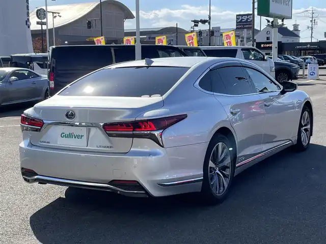レクサス ＬＳ 500h 長崎県 2019(令1)年 4.1万km ソニックシルバー 純正メーカーナビ/CD/DVD/BT/USB/フルセグTV/全方位カメラ/黒本革シート/前席パワーシート/前席メモリーシート/前席シートヒーター/前席エアーシート/衝突軽減システム/レーダークルーズコントロール/ドライブレコーダー/LEDヘッドライト/オートマチックハイビーム/ビルトインETC