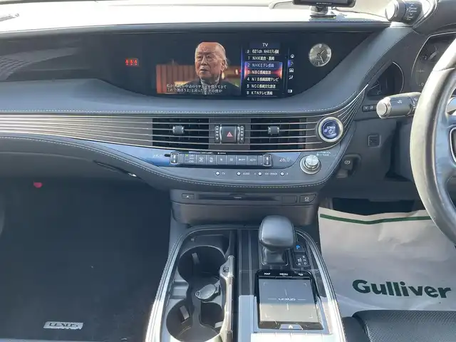 レクサス ＬＳ 500h 長崎県 2019(令1)年 4.1万km ソニックシルバー 純正メーカーナビ/CD/DVD/BT/USB/フルセグTV/全方位カメラ/黒本革シート/前席パワーシート/前席メモリーシート/前席シートヒーター/前席エアーシート/衝突軽減システム/レーダークルーズコントロール/ドライブレコーダー/LEDヘッドライト/オートマチックハイビーム/ビルトインETC