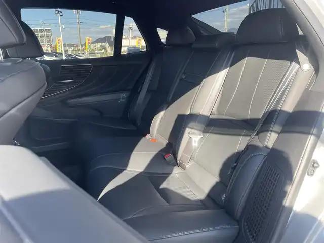 レクサス ＬＳ 500h 長崎県 2019(令1)年 4.1万km ソニックシルバー 純正メーカーナビ/CD/DVD/BT/USB/フルセグTV/全方位カメラ/黒本革シート/前席パワーシート/前席メモリーシート/前席シートヒーター/前席エアーシート/衝突軽減システム/レーダークルーズコントロール/ドライブレコーダー/LEDヘッドライト/オートマチックハイビーム/ビルトインETC