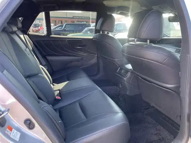 レクサス ＬＳ 500h 長崎県 2019(令1)年 4.1万km ソニックシルバー 純正メーカーナビ/CD/DVD/BT/USB/フルセグTV/全方位カメラ/黒本革シート/前席パワーシート/前席メモリーシート/前席シートヒーター/前席エアーシート/衝突軽減システム/レーダークルーズコントロール/ドライブレコーダー/LEDヘッドライト/オートマチックハイビーム/ビルトインETC