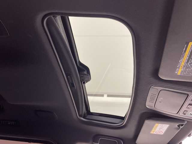 トヨタ エスクァイア Gi ブラックテーラード 愛媛県 2016(平28)年 7.7万km ホワイトパールクリスタルシャイン ツインムーンルーフ/リアオートエアコン//ＡＬＰＩＮＥ１１インチナビ/フルセグTV　Bluetooth DVD再生/両側電動スライドドア/ビルトインＥＴＣ/シートヒーター/クルーズコントロール/革巻きステアリング/ＬＥＤヘッドライト/オートマチックハイビーム