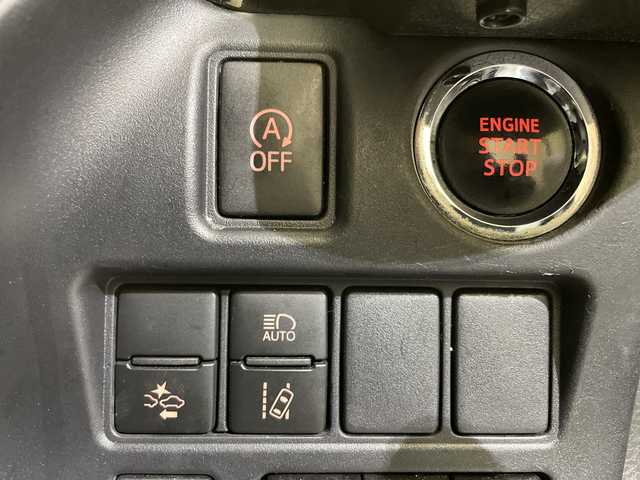 トヨタ エスクァイア Gi ブラックテーラード 愛媛県 2016(平28)年 7.7万km ホワイトパールクリスタルシャイン ツインムーンルーフ/リアオートエアコン//ＡＬＰＩＮＥ１１インチナビ/フルセグTV　Bluetooth DVD再生/両側電動スライドドア/ビルトインＥＴＣ/シートヒーター/クルーズコントロール/革巻きステアリング/ＬＥＤヘッドライト/オートマチックハイビーム