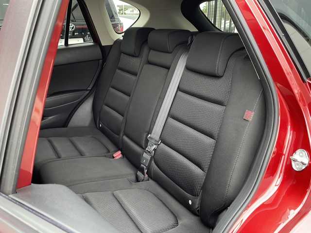 マツダ ＣＸ－５ XD 道東・釧路十勝 2014(平26)年 8.2万km ジールレッドマイカ ・４WD/・社外メモリーナビゲーション(CN-RE07D)/(CD/DVD/フルセグ/BT/SD/iPod)/・バックカメラ/・純正エンジンスターター/・社外ドライブレコーダー前後/・ETC/・クルーズコントロール/・リアビークルモニタリングシステム/・横滑り防止装置/・衝突軽減ブレーキ/・純正フロアマット/・社外AW１７インチ＋冬タイヤ/・純正AW夏タイヤ積込/・オートライト/・スマートキー/・プッシュスタート/・HIDヘッドライト/・フォグランプ/・ドアバイザー/・防眩ミラー/・保証書付き/・取説付き