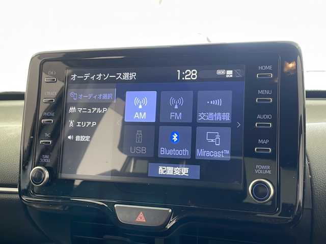 トヨタ ヤリスクロス ハイブリッド Z 兵庫県 2021(令3)年 6.4万km ブラックマイカ/ホワイトパールクリスタルシャイン 2トーン 純正ディスプレイオーディオ　/・Bluetooth/パノラミックビューモニター　/ビルトインＥＴＣ　/プリクラッシュセーフティー/ブラインドスポットモニター　/オートハイビーム　/レーンキープアシスト　/クリアランスソナー　/純正アルミホイール/LEDヘッドライト