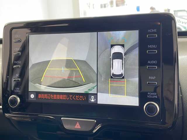 トヨタ ヤリスクロス ハイブリッド Z 兵庫県 2021(令3)年 6.4万km ブラックマイカ/ホワイトパールクリスタルシャイン 2トーン 純正ディスプレイオーディオ　/・Bluetooth/パノラミックビューモニター　/ビルトインＥＴＣ　/プリクラッシュセーフティー/ブラインドスポットモニター　/オートハイビーム　/レーンキープアシスト　/クリアランスソナー　/純正アルミホイール/LEDヘッドライト