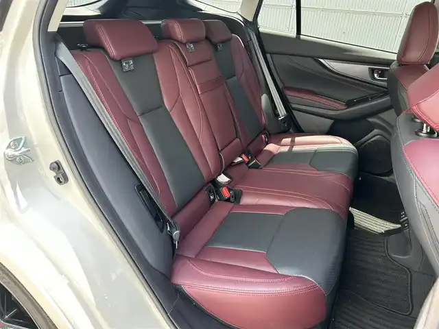 スバル レヴォーグ 1．8STIスポーツ EX 愛知県 2023(令5)年 2.7万km クリスタルホワイトP ワンオーナー/純メーカー11.6インチナビテレビ/フルセグテレビ/サンルーフ/黒赤コンビレザーシート/デジタルインナーミラー/STiアンダースポイラー/ドライブレコーダー/バックサイドカメラ/パワーバックドア/純18インチAW/レーダークルースコントロール/新車保証書.取説/スペアキー
