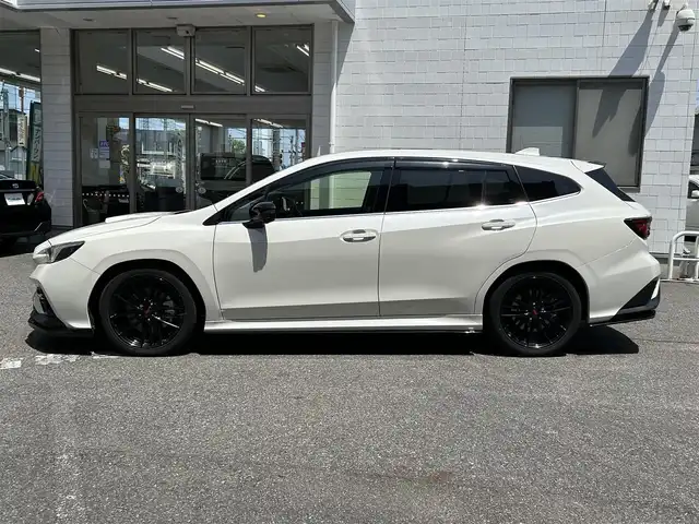 スバル レヴォーグ 1．8STIスポーツ EX 愛知県 2023(令5)年 2.7万km クリスタルホワイトP ワンオーナー/純メーカー11.6インチナビテレビ/フルセグテレビ/サンルーフ/黒赤コンビレザーシート/デジタルインナーミラー/STiアンダースポイラー/ドライブレコーダー/バックサイドカメラ/パワーバックドア/純18インチAW/レーダークルースコントロール/新車保証書.取説/スペアキー