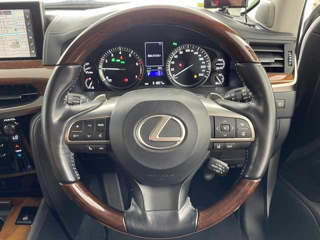 レクサス ＬＸ 570 道央・札幌 2017(平29)年 5.2万km ソニッククォーツ ・後期モデル/・モデリスタエアロ/・モデリスタマフラー/・純正21インチAW/・セーフティシステムプラス/・F・R席(シートヒーター&ベンチレーション）/・ステアリングヒーター/・ウッドコンビステアリング/・パワーバックゲート/・LEDヘッドライト/・HUD/・BSM/・クールボックス/・ビルトインETC(2.0)/・セミアニリン本革シート/・サンルーフ/・スマートキー/・12.3インチディスプレイ
