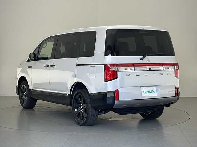 三菱 デリカＤ：５ シャモニー 長野県 2025(令7)年 0.1千km パールⅡ 4WD/届出済未使用車/アダプティブクルーズコントロール/レーンキープアシスト/車線逸脱警報/衝突軽減ブレーキ/ブラインドスポットモニター/両側パワースライドドア/パワーバックドア/ハーフレザーシート/前席シートヒーター/運転席パワーシート/ステアリングヒーター/パドルシフト/MTモード付AT/全方位カメラ/LEDヘッドライト/オートライト/オートマチックハイビーム/リアフォグランプ/電動格納ミラー/ウィンカーミラー/電動ホールド/オートホールド/純正18インチAW装着/プッシュスタート/スマートキー/スペアキー1本/取扱説明書/保証書