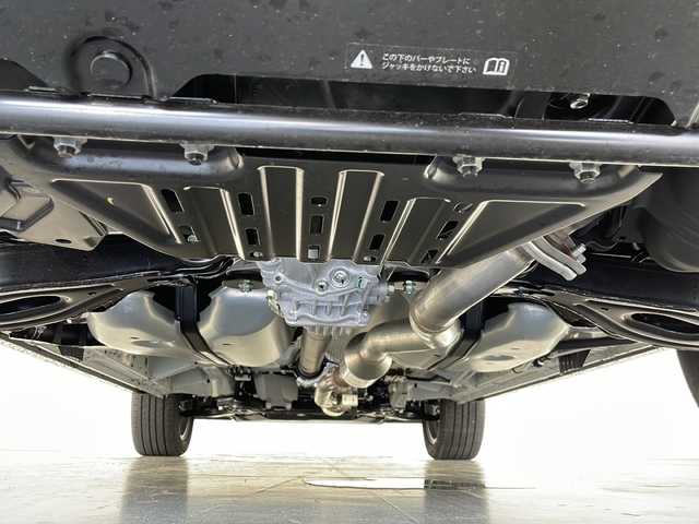 三菱 デリカＤ：５ シャモニー 長野県 2025(令7)年 0.1千km パールⅡ 4WD/届出済未使用車/アダプティブクルーズコントロール/レーンキープアシスト/車線逸脱警報/衝突軽減ブレーキ/ブラインドスポットモニター/両側パワースライドドア/パワーバックドア/ハーフレザーシート/前席シートヒーター/運転席パワーシート/ステアリングヒーター/パドルシフト/MTモード付AT/全方位カメラ/LEDヘッドライト/オートライト/オートマチックハイビーム/リアフォグランプ/電動格納ミラー/ウィンカーミラー/電動ホールド/オートホールド/純正18インチAW装着/プッシュスタート/スマートキー/スペアキー1本/取扱説明書/保証書