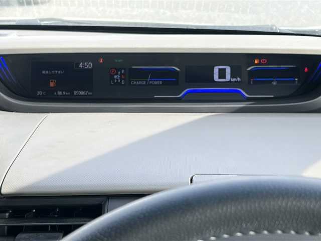 ホンダ フリード ハイブリット G 千葉県 2022(令4)年 5万km プラチナホワイトパール レーダークルーズ　レーンアシスト　ホンダセンシング　シートヒーター　両側パワースライドドア　ドラレコ　純正１５インチＡＷ　オートライト　ＬＥＤライト　バックセンサー　リアスポイラー　スマートキー