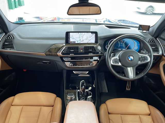 ＢＭＷ Ｘ３ xDrive20d Mスポーツ 愛媛県 2017(平29)年 6.1万km ファイトニックブルー ワンオーナー/純正メーカーナビ/・Bluetooth/・フルセグ/・CD/DVD/・全方位カメラ/・バックカメラ/ガラスルーフ/harman/Kardon/パワーバックドア/レーダークルーズコントロール/パワーシートD/N席/シートヒーターD/N席/オートホールド/コーナーセンサー/レーンアシスト/ルーフレール/パーキングアシスト/電動パーキング/置型充電器/プッシュスタート/MTモード/USB端子
