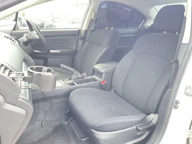 スバル インプレッサ Ｇ４ 1．6i 群馬県 2015(平27)年 6.4万km クリスタルホワイトP 純正SDナビ/(AM/FM/BT/TV/CD/DVD)/バックカメラ/衝突軽減ブレーキ/横滑り防止機能/純正フロアマット/純正ドアバイザー/電動格納ミラー/ライトレベライザー/保証書/取扱説明書