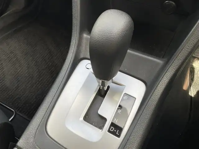 スバル インプレッサ Ｇ４ 1．6i 群馬県 2015(平27)年 6.4万km クリスタルホワイトP 純正SDナビ/(AM/FM/BT/TV/CD/DVD)/バックカメラ/衝突軽減ブレーキ/横滑り防止機能/純正フロアマット/純正ドアバイザー/電動格納ミラー/ライトレベライザー/保証書/取扱説明書