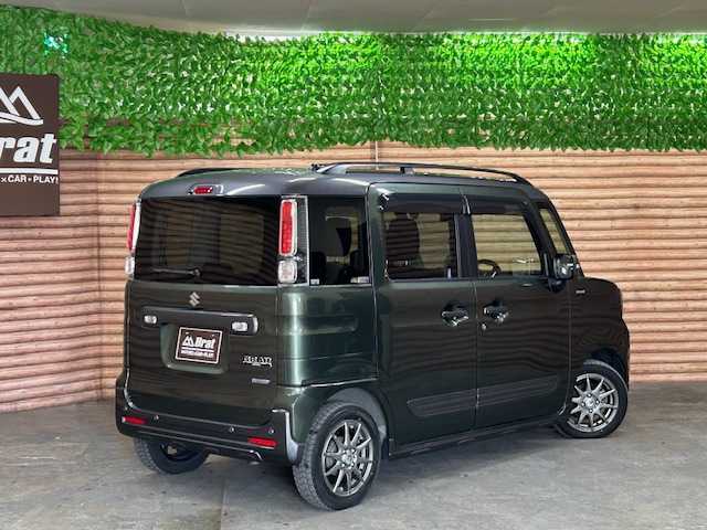 スズキ スペーシア ギア HYBRID XZターボ 道央・札幌 2022(令4)年 4.5万km クールカーキパールメタリック/ガンメタリック2トーン 【2509034538】/４ＷＤ　/ターボ　/デュアルカメラブレーキサポート　/社外ナビ　/フルセグＴＶ　/社外１４インチアルミホイール　/両側電動スライドドア　/前席シートヒーター　/プッシュスタート　/ＬＥＤヘッドライト　/フォグＬＥＤ