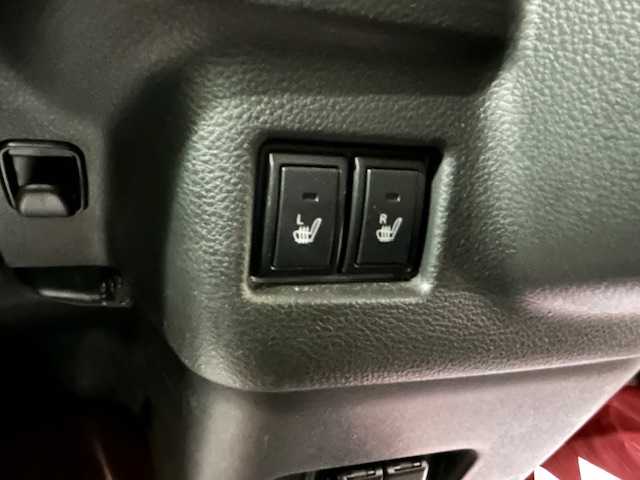 スズキ スペーシア ギア HYBRID XZターボ 道央・札幌 2022(令4)年 4.5万km クールカーキパールメタリック/ガンメタリック2トーン 【2509034538】/４ＷＤ　/ターボ　/デュアルカメラブレーキサポート　/社外ナビ　/フルセグＴＶ　/社外１４インチアルミホイール　/両側電動スライドドア　/前席シートヒーター　/プッシュスタート　/ＬＥＤヘッドライト　/フォグＬＥＤ