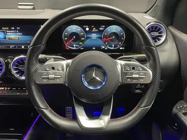 メルセデス・ベンツ Ｂ１８０ AMGライン 群馬県 2022(令4)年 2.3万km 青 アドバンスドパッケージ/アンビエントライト/純正HDDナビ/18インチAW/フルセグTV/スマートキー/パワーシート/シートヒーター/ハーフレザーシート/電動リヤゲート/レーダーセーフティパッケージ