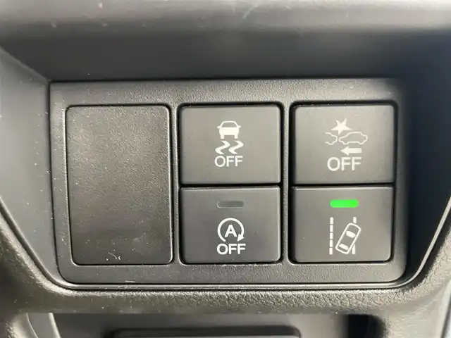 ホンダ オデッセイ アブソルート 20thアニバーサリー 富山県 2015(平27)年 5.3万km プレミアムヴィーナスブラックP 純正ナビ（AM/FM/DVD/BT/フルセグ）/バックカメラ/ドライブレコーダー/ETC/ハーフレザーシート/D席パワーシート/衝突被害軽減システム/レーダークルーズコントロール/レーンキープアシスト/横滑り防止装置/アイドリングストップ/純正アルミホイール/純正フロアマット/オートLEDライト/フォグライト/革巻きステアリング/ステアリングスイッチ/パドルシフト/スマートキー/スペアキー