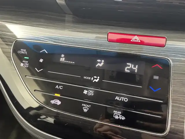 ホンダ オデッセイ アブソルート 20thアニバーサリー 富山県 2015(平27)年 5.3万km プレミアムヴィーナスブラックP 純正ナビ（AM/FM/DVD/BT/フルセグ）/バックカメラ/ドライブレコーダー/ETC/ハーフレザーシート/D席パワーシート/衝突被害軽減システム/レーダークルーズコントロール/レーンキープアシスト/横滑り防止装置/アイドリングストップ/純正アルミホイール/純正フロアマット/オートLEDライト/フォグライト/革巻きステアリング/ステアリングスイッチ/パドルシフト/スマートキー/スペアキー