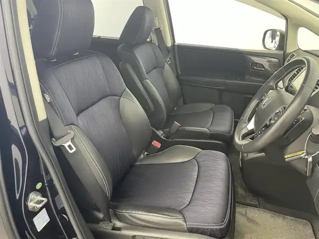 ホンダ オデッセイ アブソルート 20thアニバーサリー 富山県 2015(平27)年 5.3万km プレミアムヴィーナスブラックP 純正ナビ（AM/FM/DVD/BT/フルセグ）/バックカメラ/ドライブレコーダー/ETC/ハーフレザーシート/D席パワーシート/衝突被害軽減システム/レーダークルーズコントロール/レーンキープアシスト/横滑り防止装置/アイドリングストップ/純正アルミホイール/純正フロアマット/オートLEDライト/フォグライト/革巻きステアリング/ステアリングスイッチ/パドルシフト/スマートキー/スペアキー