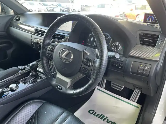 レクサス ＧＳ Ｆ 和歌山県 2015(平27)年 4.3万km ホワイトノーヴァガラスフレーク 純正メーカーナビ(CD/DVD/SD/BT/USB/AUX)/バックカメラ/フルセグテレビ/マークレビンソン/ムーンルーフ/テレビキャンセラー/ヘッドアップディスプレイ/プリクラッシュセーフティ/ブラインドスポットモニター/コーナーセンサー/ETC 2.0/ドライブレコーダー/パワーシート/シートメモリー/全席シートヒーター/エアシート/ステアリングヒーター/パドルシフト