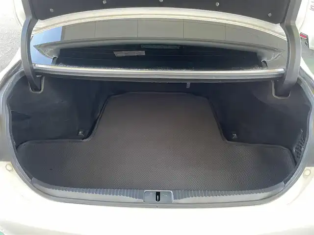 レクサス ＧＳ Ｆ 和歌山県 2015(平27)年 4.3万km ホワイトノーヴァガラスフレーク 純正メーカーナビ(CD/DVD/SD/BT/USB/AUX)/バックカメラ/フルセグテレビ/マークレビンソン/ムーンルーフ/テレビキャンセラー/ヘッドアップディスプレイ/プリクラッシュセーフティ/ブラインドスポットモニター/コーナーセンサー/ETC 2.0/ドライブレコーダー/パワーシート/シートメモリー/全席シートヒーター/エアシート/ステアリングヒーター/パドルシフト