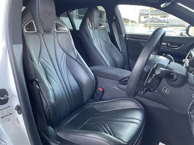 レクサス ＧＳ Ｆ 和歌山県 2015(平27)年 4.3万km ホワイトノーヴァガラスフレーク 純正メーカーナビ(CD/DVD/SD/BT/USB/AUX)/バックカメラ/フルセグテレビ/マークレビンソン/ムーンルーフ/テレビキャンセラー/ヘッドアップディスプレイ/プリクラッシュセーフティ/ブラインドスポットモニター/コーナーセンサー/ETC 2.0/ドライブレコーダー/パワーシート/シートメモリー/全席シートヒーター/エアシート/ステアリングヒーター/パドルシフト