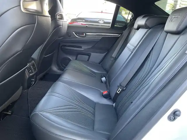 レクサス ＧＳ Ｆ 和歌山県 2015(平27)年 4.3万km ホワイトノーヴァガラスフレーク 純正メーカーナビ(CD/DVD/SD/BT/USB/AUX)/バックカメラ/フルセグテレビ/マークレビンソン/ムーンルーフ/テレビキャンセラー/ヘッドアップディスプレイ/プリクラッシュセーフティ/ブラインドスポットモニター/コーナーセンサー/ETC 2.0/ドライブレコーダー/パワーシート/シートメモリー/全席シートヒーター/エアシート/ステアリングヒーター/パドルシフト