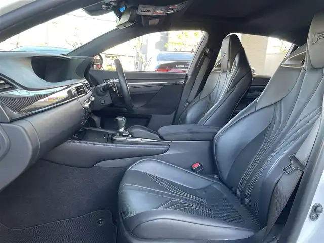 レクサス ＧＳ Ｆ 和歌山県 2015(平27)年 4.3万km ホワイトノーヴァガラスフレーク 純正メーカーナビ(CD/DVD/SD/BT/USB/AUX)/バックカメラ/フルセグテレビ/マークレビンソン/ムーンルーフ/テレビキャンセラー/ヘッドアップディスプレイ/プリクラッシュセーフティ/ブラインドスポットモニター/コーナーセンサー/ETC 2.0/ドライブレコーダー/パワーシート/シートメモリー/全席シートヒーター/エアシート/ステアリングヒーター/パドルシフト