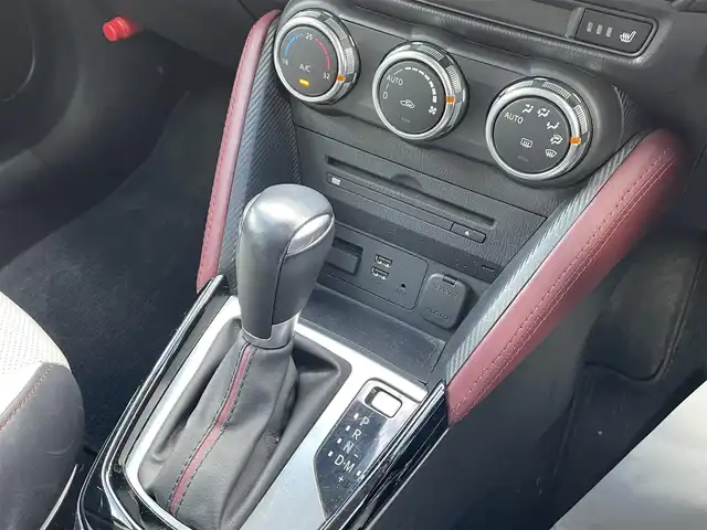 マツダ ＣＸ－３ XD ツーリング Lパッケージ 道央・札幌 2015(平27)年 9.1万km セラミックM (株)IDOMが運営する【じしゃロン札幌豊平店】の自社ローン対象車両になります。こちらは現金ご利用時の価格です。/自社ローンご希望の方は別途その旨お申付け下さい。/4WD/純正ナビ・フルセグTV/　　(CD/DVD/BT)/バックカメラ/レーダークルーズコントロール/LEDオートライト/ハーフレザーシート/シートヒーター/純正16インチアルミホイール/ステアリングスイッチ/パドルシフト/ヘッドアップディスプレイ/スマートキー/ETC