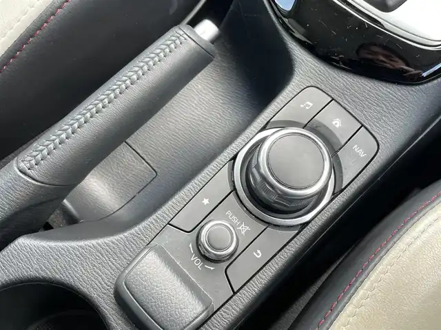 マツダ ＣＸ－３ XD ツーリング Lパッケージ 道央・札幌 2015(平27)年 9.1万km セラミックM (株)IDOMが運営する【じしゃロン札幌豊平店】の自社ローン対象車両になります。こちらは現金ご利用時の価格です。/自社ローンご希望の方は別途その旨お申付け下さい。/4WD/純正ナビ・フルセグTV/　　(CD/DVD/BT)/バックカメラ/レーダークルーズコントロール/LEDオートライト/ハーフレザーシート/シートヒーター/純正16インチアルミホイール/ステアリングスイッチ/パドルシフト/ヘッドアップディスプレイ/スマートキー/ETC