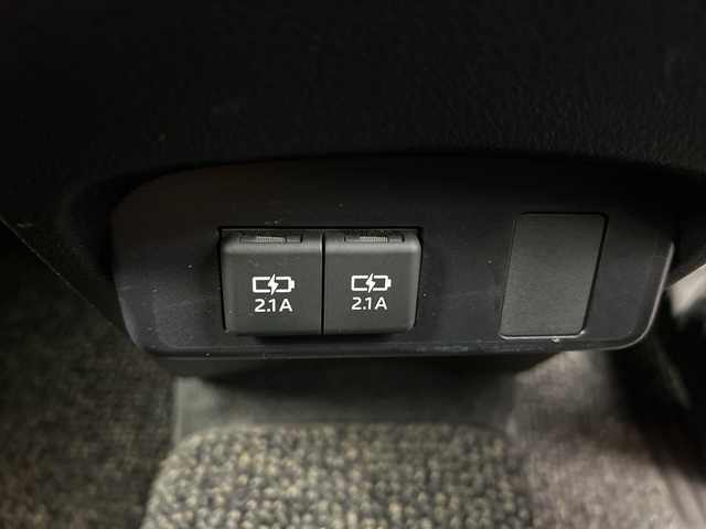 トヨタ シエンタ ハイブリッド G クエロ 鹿児島県 2021(令3)年 3.8万km ホワイトパールクリスタルシャイン 純正SDナビ/（AM/FM/CD/DVD/Bluetooth/フルセグ）/バックカメラ/モデリスタエアロ/Toyota Safety Sense/・プリクラッシュセーフティ/・レーンディパーチャーアラート/・オートマチックハイビーム/・先行車発進告知機能/・インテリジェントクリアランスソナー/ドライブレコーダー/ビルトインETC/両側パワースライドドア/ステアリングリモコン/LEDヘッドライト/フォグライト/スマートキー