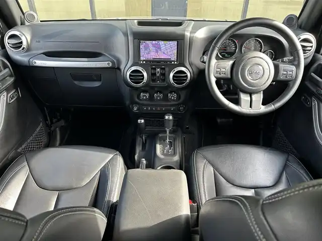 クライスラー・ジープ ジープ ラングラー アンリミテッド サハラ 石川県 2014(平26)年 5.8万km 黒 黒革シート/シートヒーター/カロッツェリアナビ/フルセグTV/バックカメラ/サイドカメラ/ALPINEスピーカー/クルーズコントロール/ヒルディセントコントロール/トランスファーレバー/オートライト