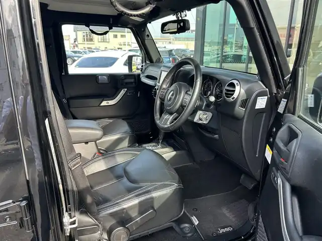 クライスラー・ジープ ジープ ラングラー アンリミテッド サハラ 石川県 2014(平26)年 5.8万km 黒 黒革シート/シートヒーター/カロッツェリアナビ/フルセグTV/バックカメラ/サイドカメラ/ALPINEスピーカー/クルーズコントロール/ヒルディセントコントロール/トランスファーレバー/オートライト